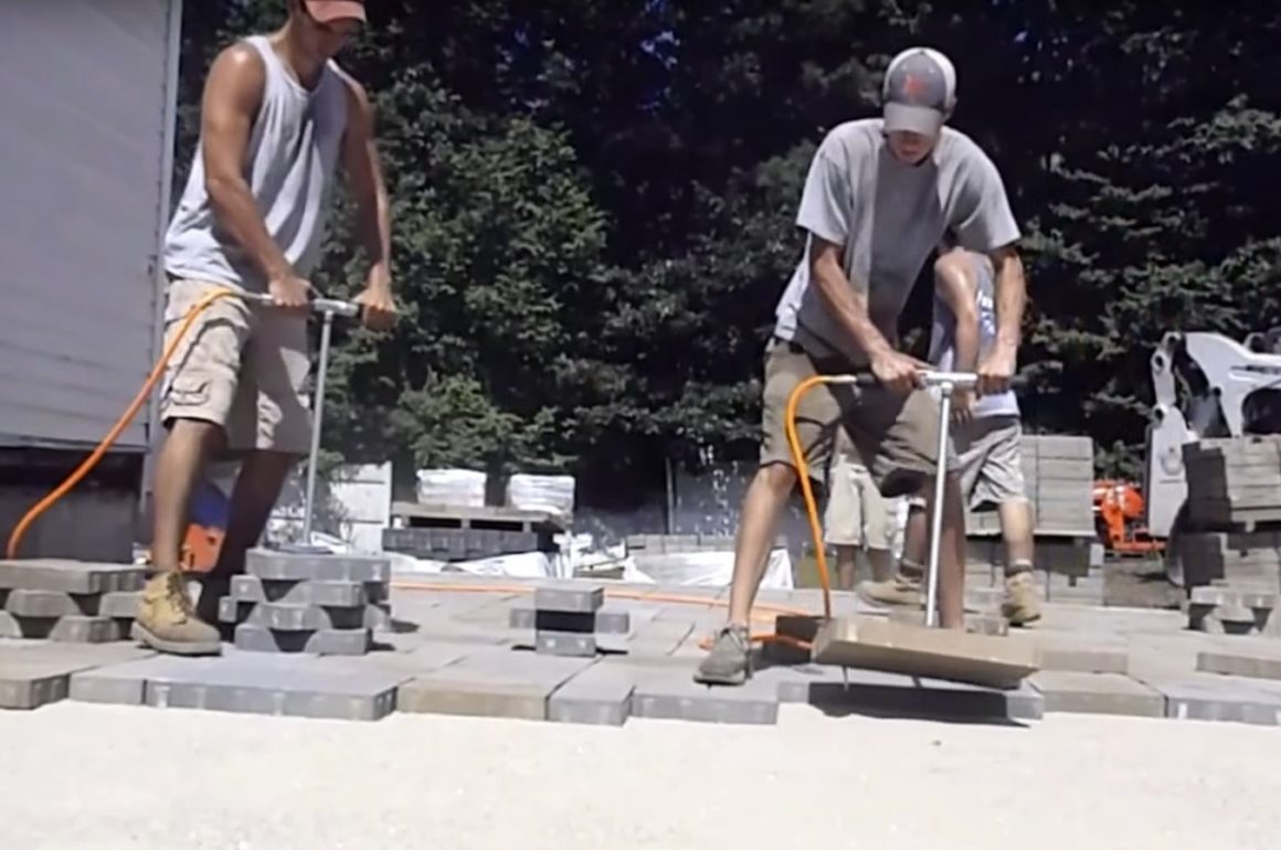 Large Slab Installation How to Install HeavyDuty Paving Stones